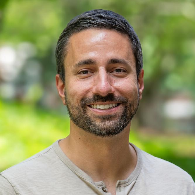 Steven R. Caliari headshot