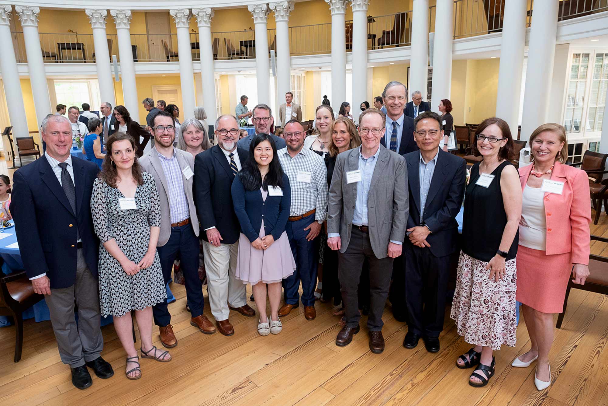 A large group photo in UVA's Rotunda