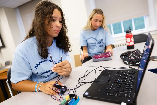 Lena Byard works with out-of-the-box tech called Hummingbird.