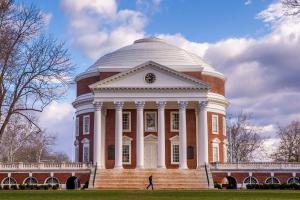 photo of the rotunda on UVA campus